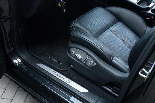 Porsche MACAN S 2.9 NW Model ACC Chrono Panodak Luchtv. Trekhaak Camera Memory