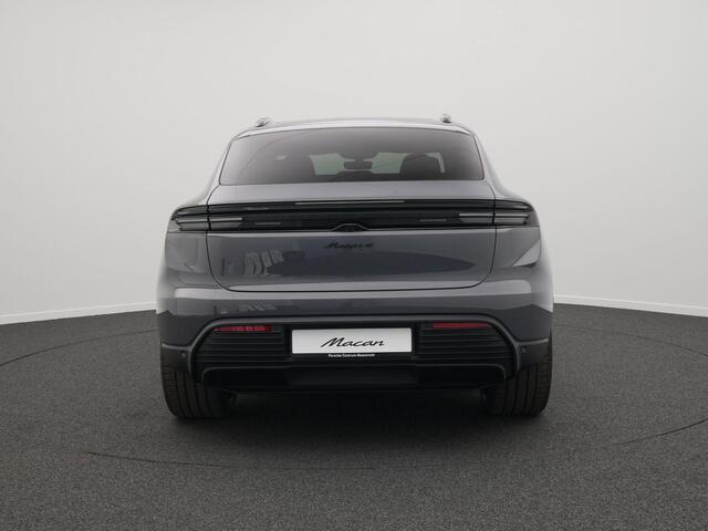 Porsche MACAN 4