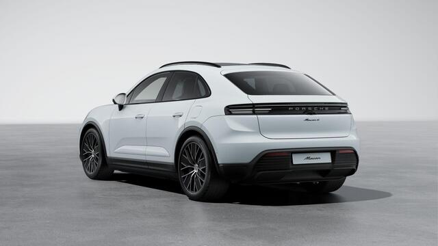Porsche MACAN 4