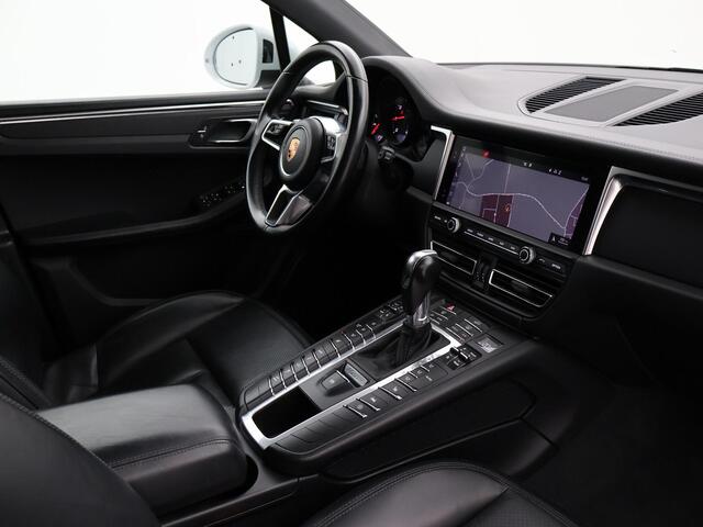 Porsche MACAN 2.0 AUT. FACELIFT MODEL + PANORAMA | LUCHTVERING | 21 INCH | STOELVERW. V+A | CARRERAWIT METALLIC
