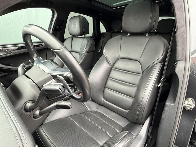 Porsche MACAN BWJ 2016 3.6 Turbo 400 PK AKRAPOVIC / CARBON PAKKET / SCHUIF PANO / MEMORY STOEL / BOSE / LEDER / STOELVERW. + VENT. / NAVI / CLIMA / CRUISE / FULL LED /