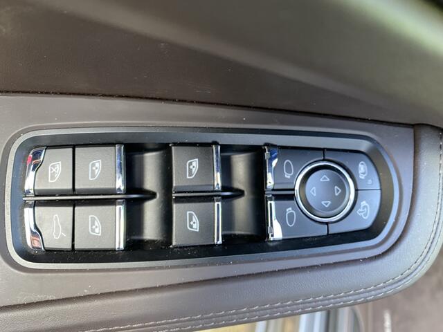 Porsche MACAN automaat leer panorama dak 3.0 GTS Panoramadak | Dodehoekdetectie | Luchtvering