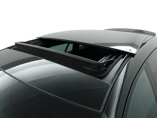 Porsche PANAMERA Sport Turismo 2.9 4 E-Hybrid 10 Years Edition Soft Close, Sport Chrono, Panoramadak, Stuurverwarming, Bose Audio, Sfeerverlichting