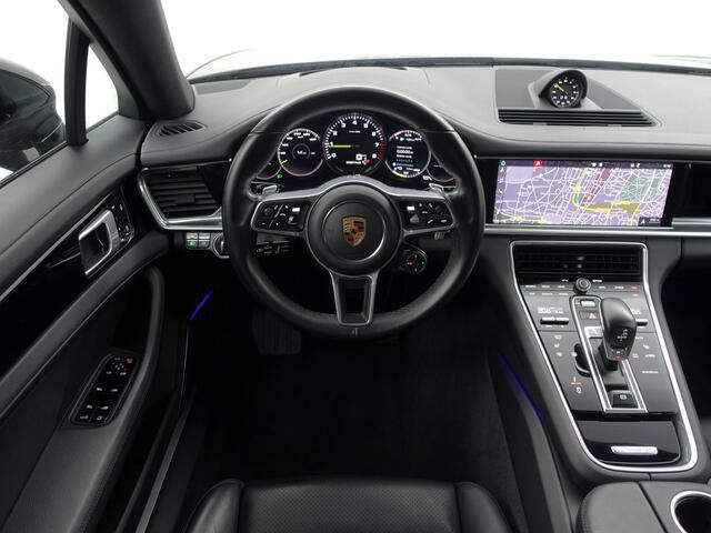 Porsche PANAMERA Sport Turismo 2.9 4 E-Hybrid 10 Years Edition Soft Close, Sport Chrono, Panoramadak, Stuurverwarming, Bose Audio, Sfeerverlichting