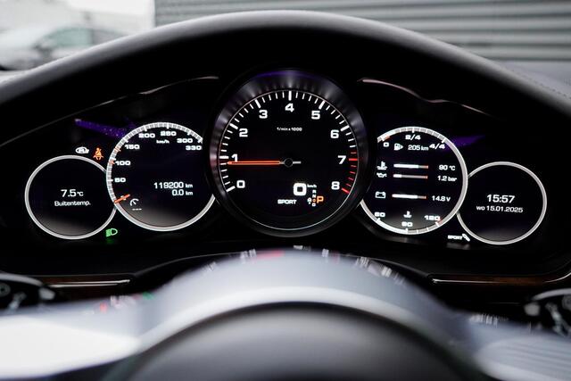 Porsche PANAMERA Sport Turismo 2.9 4S / Sportdesign / Pano / Stoelklima / Bose / 21''