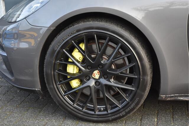 Porsche PANAMERA Sport Turismo 3.0 4