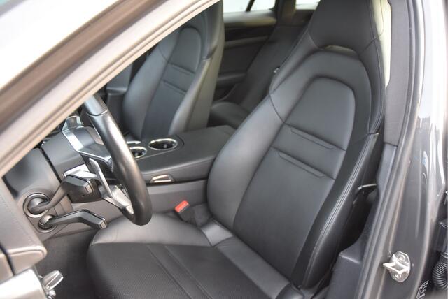 Porsche PANAMERA Sport Turismo 3.0 4