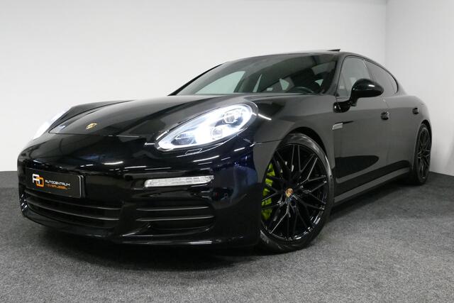 Porsche PANAMERA 3.0 S E-Hybrid / Schuif-/kanteldak / Elektr. verstelbare voorstoelen (links memory) / Luchtvering / BOSE Sound / Softclose - servosluiting / 20'' LMV / Porsche Dynamic Light System Plus (PDLS+) / Achteruitrijcamera / Standairco / Porsce Active Suspension 