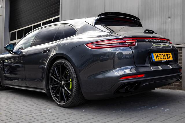 Porsche PANAMERA Sport Turismo 4.0 Turbo S 680 pk E-Hybrid Sport-Chrono / Keramisch/ Pano-Dak/ Lucht-Vering/ 360-Camera/ Keyless/ Burmester/ Achteras-Sturing/ Matrix-LED/ Soft-Close/ 21'' LMV
