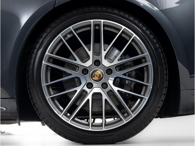 Porsche PANAMERA 4 E-Hybrid Sport Turismo Platinum Edition