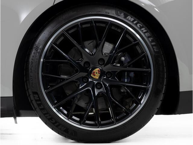 Porsche PANAMERA 4 E-Hybrid Sport Turismo Platinum Edition