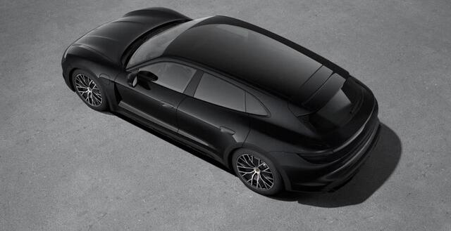 Porsche Taycan Cross Turismo 4