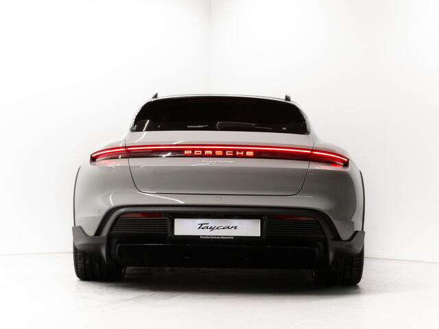Porsche Taycan Cross Turismo 4