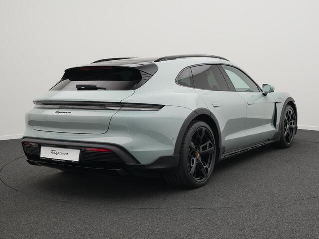 Porsche Taycan 4 Cross Turismo