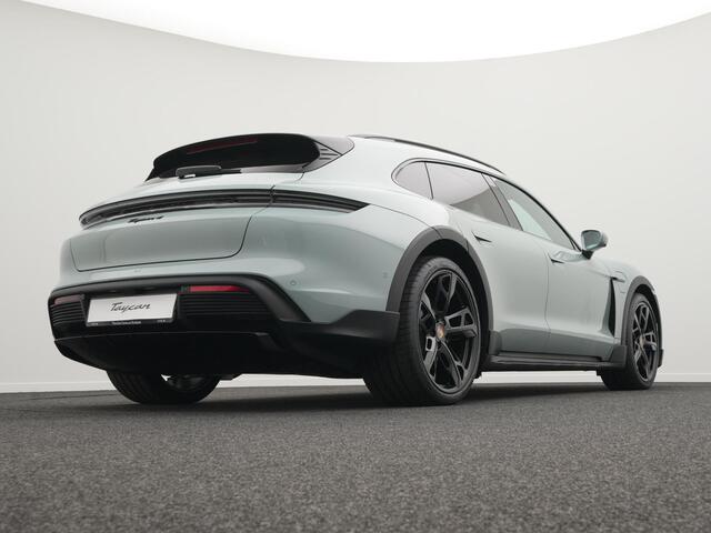 Porsche Taycan 4 Cross Turismo