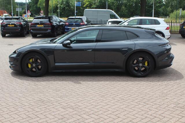 Porsche Taycan Cross Turismo 4 93 kWh / Panoramadak / 360Camera / Head-up / Passenger Display / 20'' / Bose / Sportchrono / Leder / Luchtvering / Stuurverwarming / Dodehoek / ACC / Stoelverwarming 4x / Warmtepomp