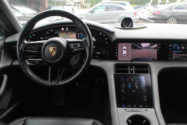 Porsche Taycan Cross Turismo 4 93 kWh / Panoramadak / 360Camera / Head-up / Passenger Display / 20'' / Bose / Sportchrono / Leder / Luchtvering / Stuurverwarming / Dodehoek / ACC / Stoelverwarming 4x / Warmtepomp