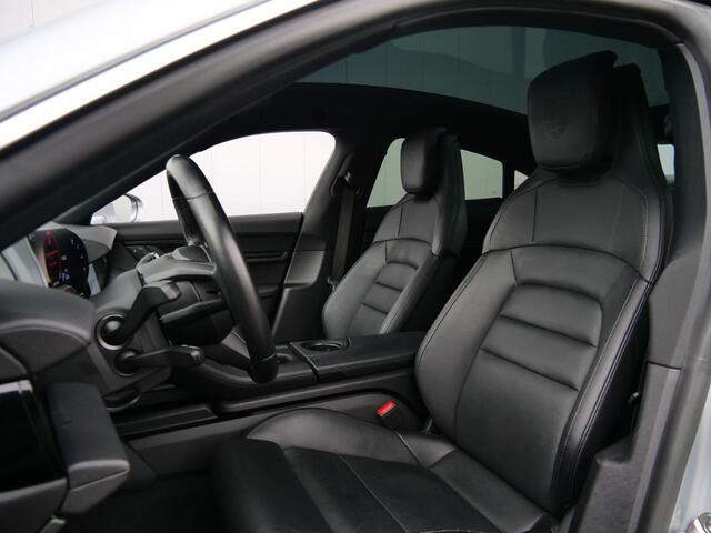 Porsche Taycan 4S 79 kWh 517 Pk Automaat Dual scherm / Pano-dak / Navi / DAB / Apple Carplay / Camera's