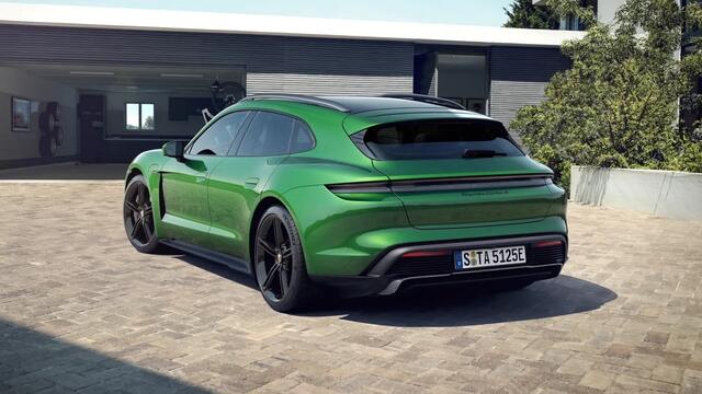 Porsche Taycan Turbo S Sport Turismo