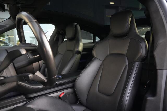 Porsche Taycan Turbo S 761pk Panoramadak/Burmester/SportChrono