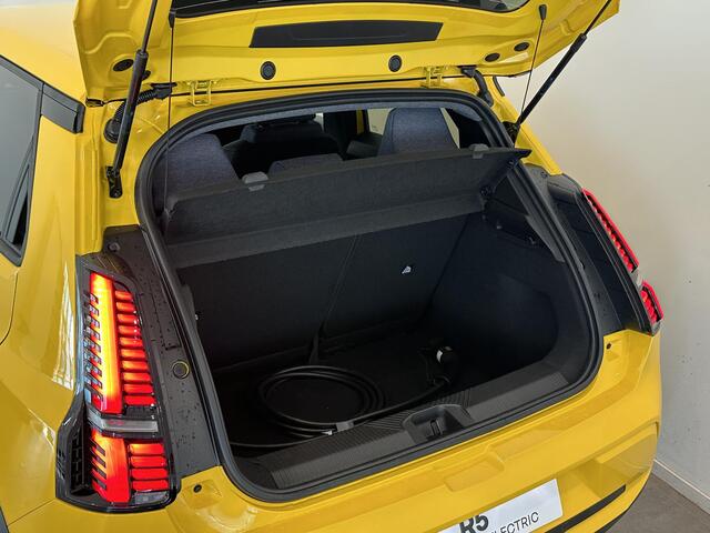 Renault 5 Techno 40 kWh | Pack Winter | Van: ¤ 31.559,- nu rijklaar voor: ¤ 30.059,-