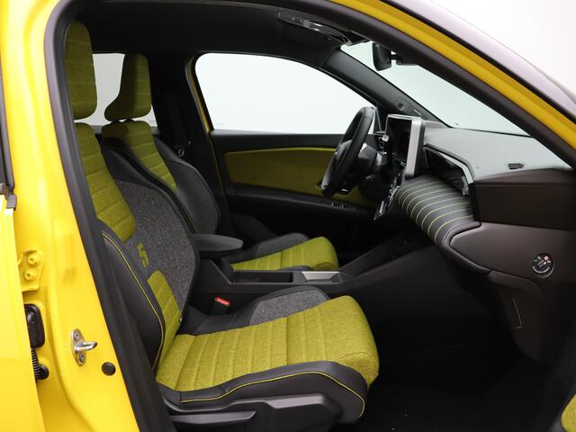 Renault 5 Iconic cinq Comfort range | Achteruitrijcamera | Elektrisch verwarmbare voorstoelen | ISOFIX-bevestigingssysteem voor kinderzitjes op passagiersstoel en op de twee buitenste zitplaatsen achter