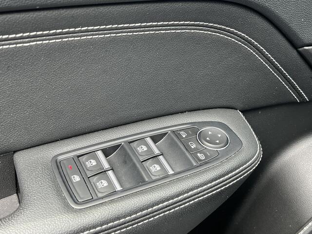 Renault Arkana 1.6 E-Tech Hybrid 145 Intens | Trekhaak | Adaptieve Cruise Control | Navigatie groot | Achteruitrijcamera | 18'' Lichtmetaal | DAB | LED |