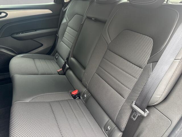 Renault Arkana 1.6 E-Tech Hybrid 145 Intens CAMERA / NAVI / BOSE