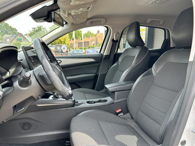 Renault Arkana 1.6 E-Tech Hybrid 145 Intens | achteruitrijcamera | Parkeersensoren | Adaptief Cruise control | Trekhaak