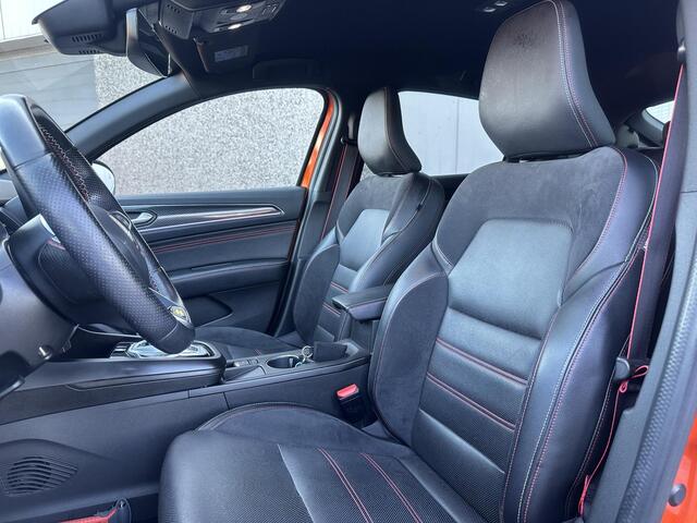 Renault Arkana 1.6 E-Tech Hybrid 145 R.S. Line Navigatie / Cruise control / achteruitrijcamera / Apple carplay - Android auto / Parkeersensoren