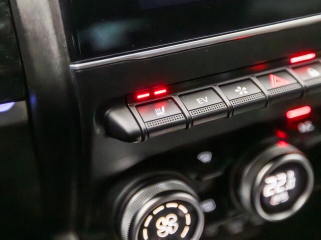 Renault Arkana 1.6 E-Tech Hybrid 145 R.S. Line 143Pk Automaat (APPLE CARPLAY, GROOT NAVI, LEDER, ELEK SPORTSTOELEN, CAMERA, STUUR/STOELVERWARMING, ADAPTIVE CRUISE, SFEERVERLICHTING, KEYLESS, NIEUWE APK, NIEUWSTAAT)