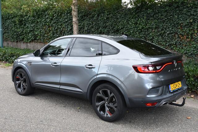 Renault Arkana 1.6 E-Tech Hybrid 145 R.S. Line | TREKHAAK | CARPLAY | CAMERA | STOEL/STUUR VERW