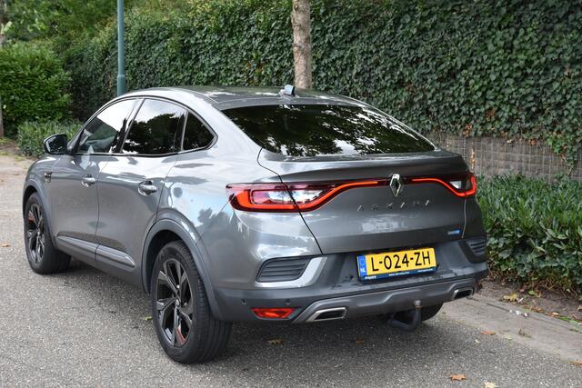 Renault Arkana 1.6 E-Tech Hybrid 145 R.S. Line | TREKHAAK | CARPLAY | CAMERA | STOEL/STUUR VERW