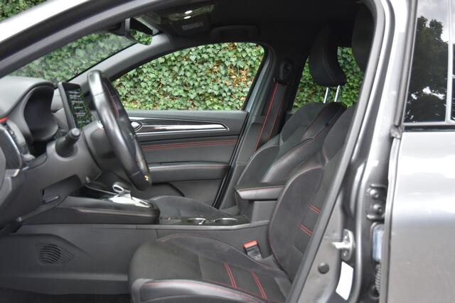 Renault Arkana 1.6 E-Tech Hybrid 145 R.S. Line | TREKHAAK | CARPLAY | CAMERA | STOEL/STUUR VERW