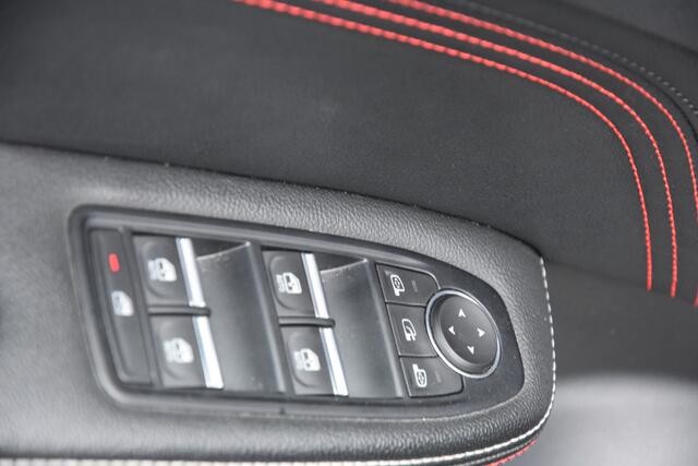 Renault Arkana 1.6 E-Tech Hybrid 145 R.S. Line | TREKHAAK | CARPLAY | CAMERA | STOEL/STUUR VERW