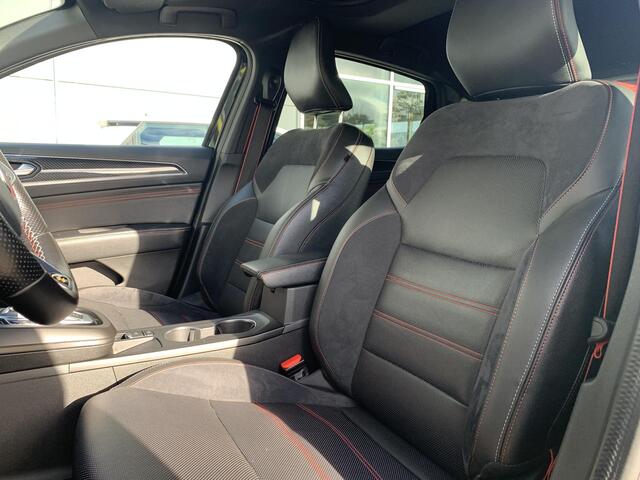 Renault Arkana 1.6 E-Tech full hybrid 145 RS Line | Schuif kanteldak | Stoel en Stuurverwarming