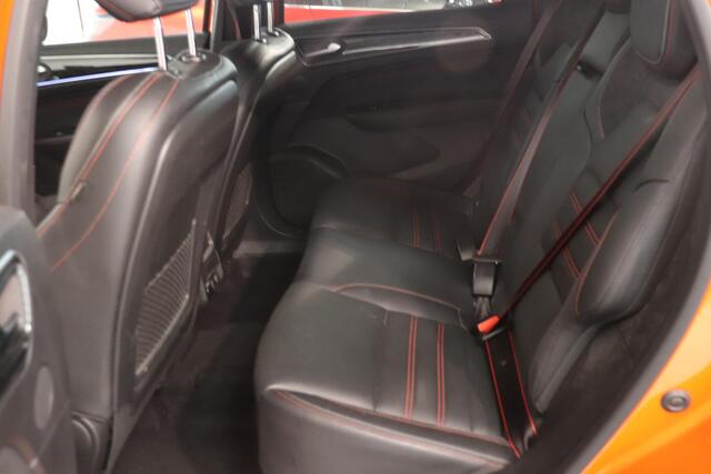 Renault Arkana 1.6 E-Tech Hybrid 145 R.S. Line | BOSE audio | Camera | Stuur & stoelverwarming | Sportstoelen | Adaptieve cruise control | LED koplampen |