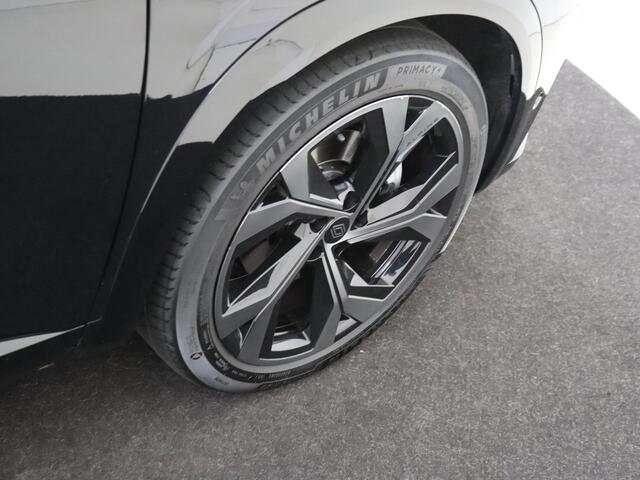 Renault Austral 1.2 E-Tech full hybrid 200PK iconic esprit Alpine | Panorama-dak | Head-up display | Message | 360 Camera | Stoelverwarming