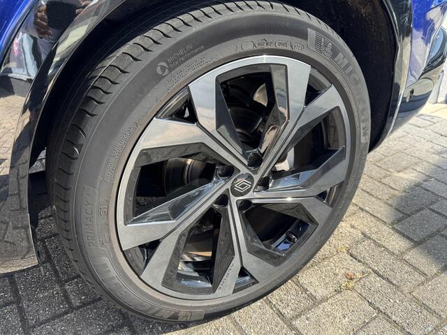 Renault Austral 1.2 E-Tech full hybrid 200 techno esprit Alpine Renault Austral 1.2 E-Tech Hybrid 200 Techno Esprit Alpine