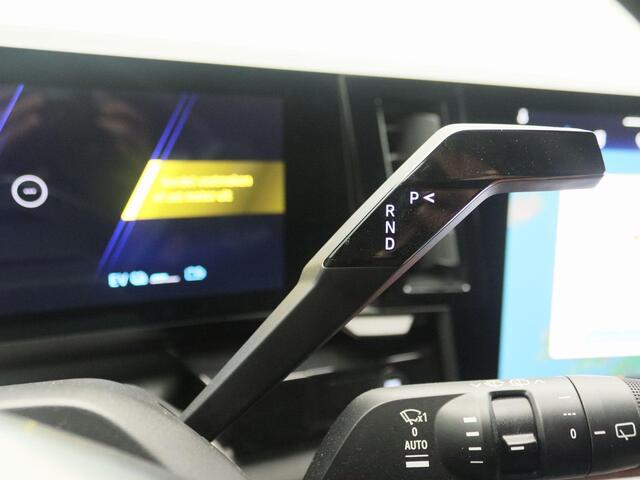 Renault Austral 1.2 E-Tech full hybrid 200 iconic esprit Alpine | Stoel+voorruitverwarming | Elektrische achterklep | Achteruitrijcamera+sensoren |