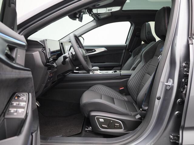 Renault Austral 1.2 E-Tech full hybrid 200 iconic esprit Alpine | Panoramadak | Harman Kardon premium audiosysteem | Elektr. Stoelen incl. Geheugen | 360 graden camera | Elektr. Achterklep | Active Driver Assist | Blind Spot Warning | Stoel- & Stuurwielverwarming | Andro