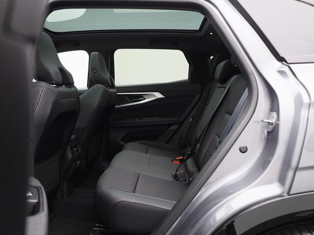 Renault Austral 1.2 E-Tech full hybrid 200 iconic esprit Alpine | Panoramadak | Harman Kardon premium audiosysteem | Elektr. Stoelen incl. Geheugen | 360 graden camera | Elektr. Achterklep | Active Driver Assist | Blind Spot Warning | Stoel- & Stuurwielverwarming | Andro