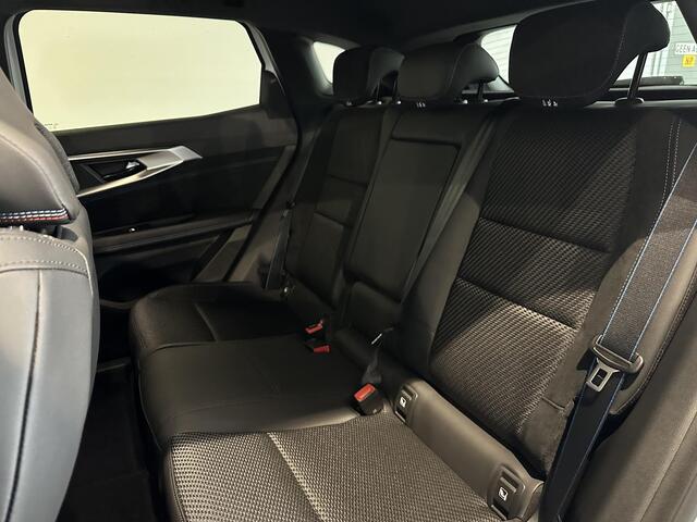 Renault Austral 1.2 E-Tech full hybrid 200 iconic esprit Alpine NAVIGATIE | ADAPTIVE CRUISE CONTROL | STOEL/STUUR VERWARMING |