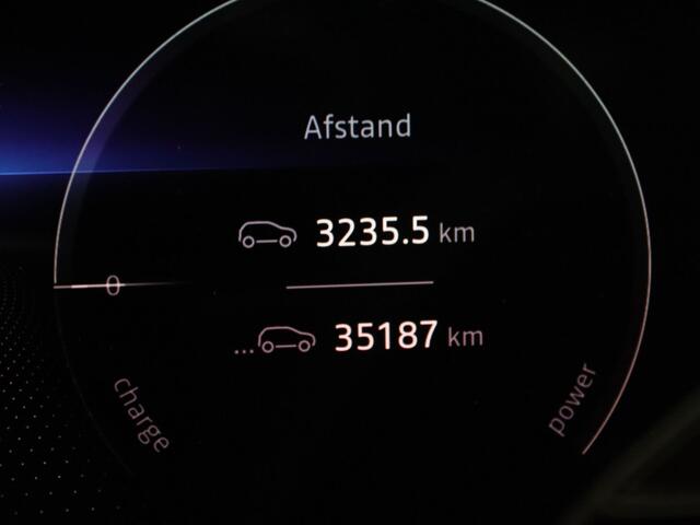 Renault Austral 200pk E-Tech full hybrid iconic Automaat 360° Camera | Adapt. Cruise | Parkeersens. v+a | Stoel-/stuurverw.