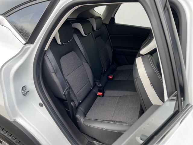 Renault CAPTUR 1.3 TCe 140 Intens EDC AUTOMAAT / NAVI / CAMERA