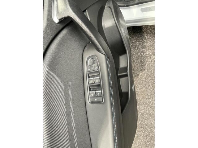 Renault CAPTUR 1.6 E-Tech full hybrid 145 esprit Alpine Renault Captur 1.6 E-Tech Hybrid 145 esprit Alpine