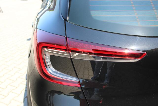 Renault CAPTUR 1.6 E-Tech Plug-in Hybrid 160 Intens | Incl. 12 maanden garantie | Achteruitrijcamera | Bluetooth | Climate control | Parkeersensoren voor en achter | DAB | Lichtmetalen velgen | Navigatie |