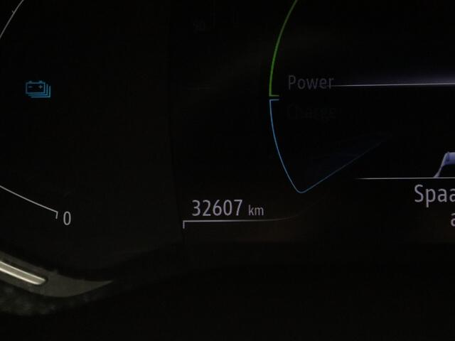 Renault CAPTUR 143pk E-Tech Hybrid 145 Intens Cruise | Climate | Carplay | Navi | Parkeersens. achter