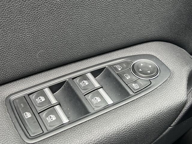 Renault CAPTUR 1.3 mild hybrid 160 techno | Pack Winter | Cruise adaptief | Achteruitrijcamera | Navigatie |