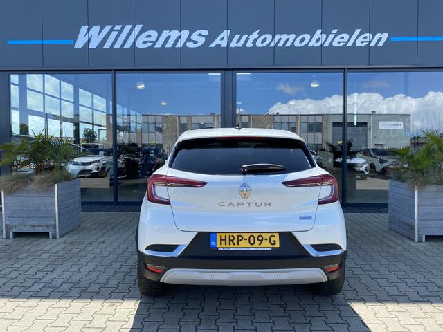 Renault CAPTUR 1.6 E-Tech Plug-in Hybrid 160 Business App Connect , Climate Control , Navigatie